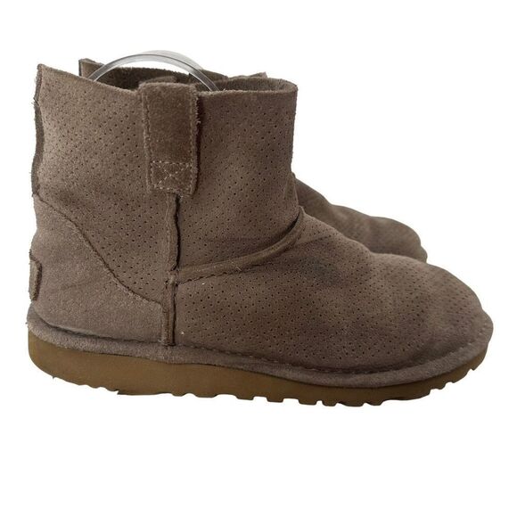 UGG Classic Unlined Mini Boot Gray Perforated Leather Ankle Pull On Shoe Size 6 - Picture 1 of 11